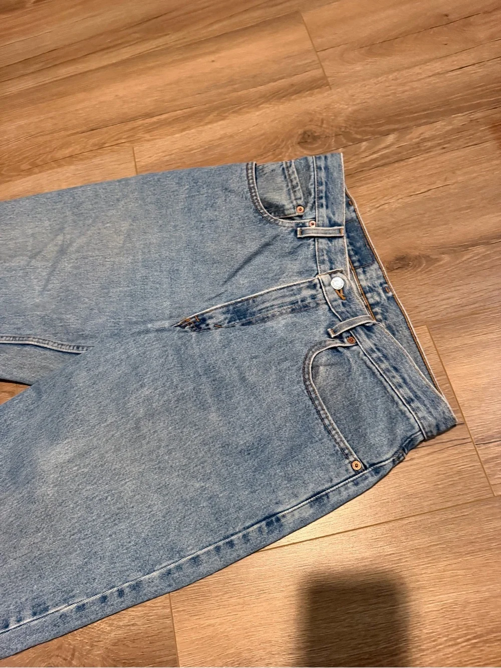 Levis size 32